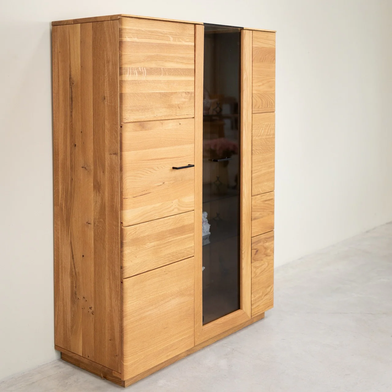 Buffet vitrine en bois massif de chêne Arvik - NordicStory - Image 6