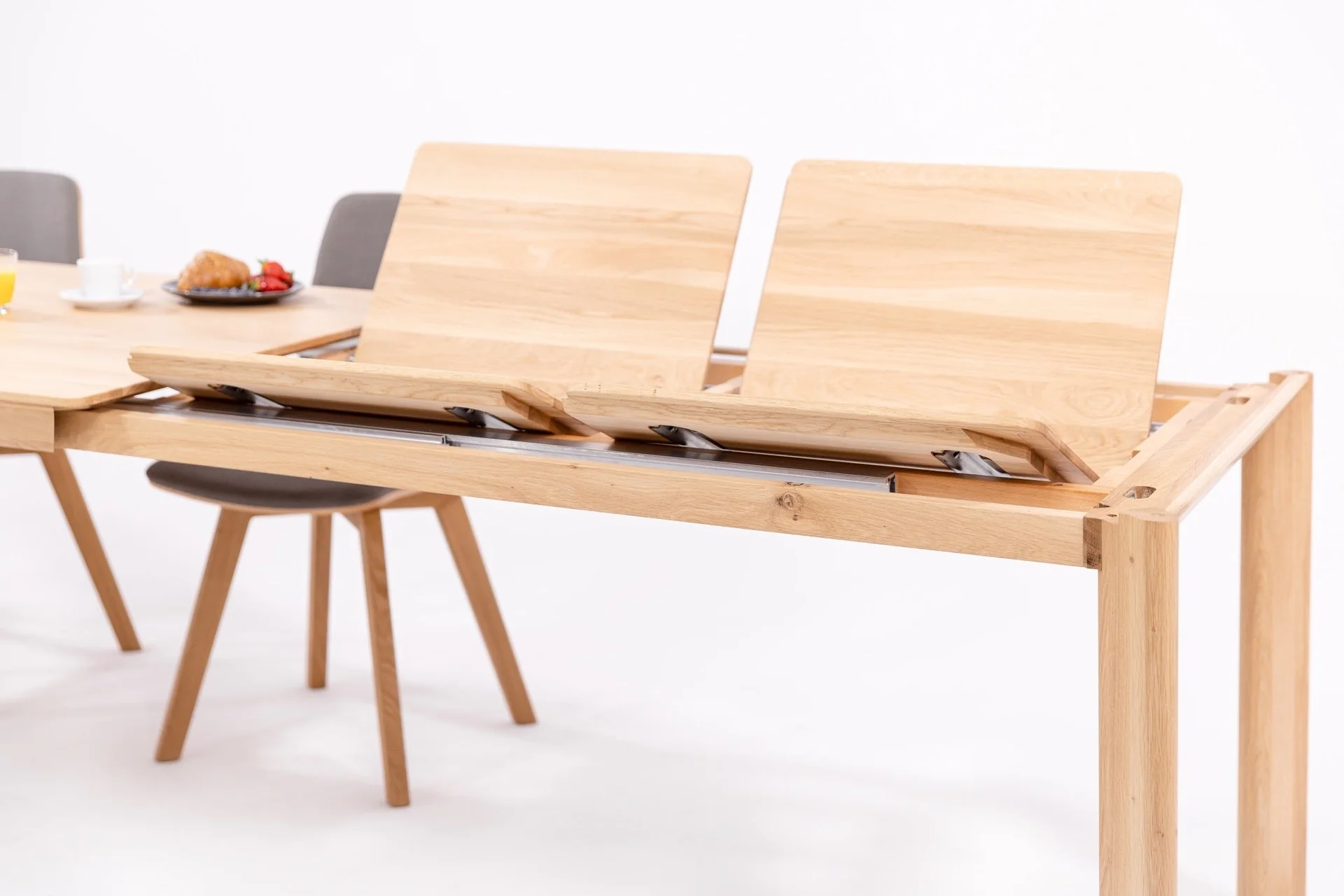 Table à manger extensible en bois massif DITA - KARPIS - Image 6