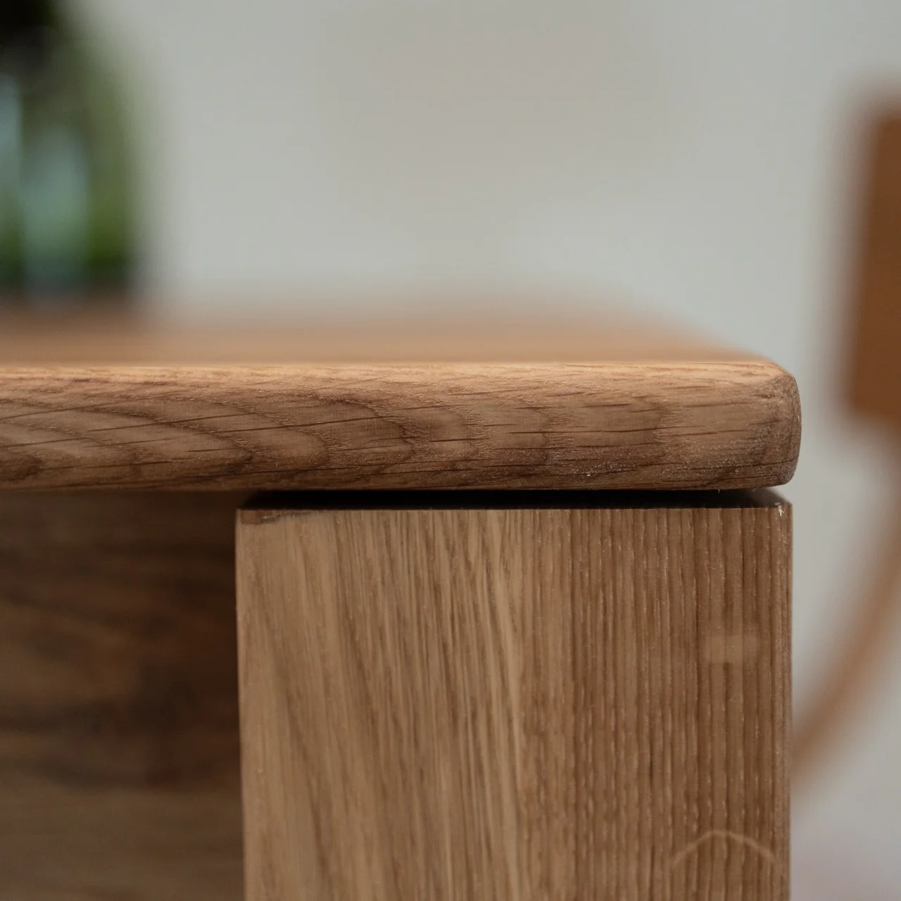 Table à manger en bois massif de chêne Mauritz 4 - NordicStory - Image 5