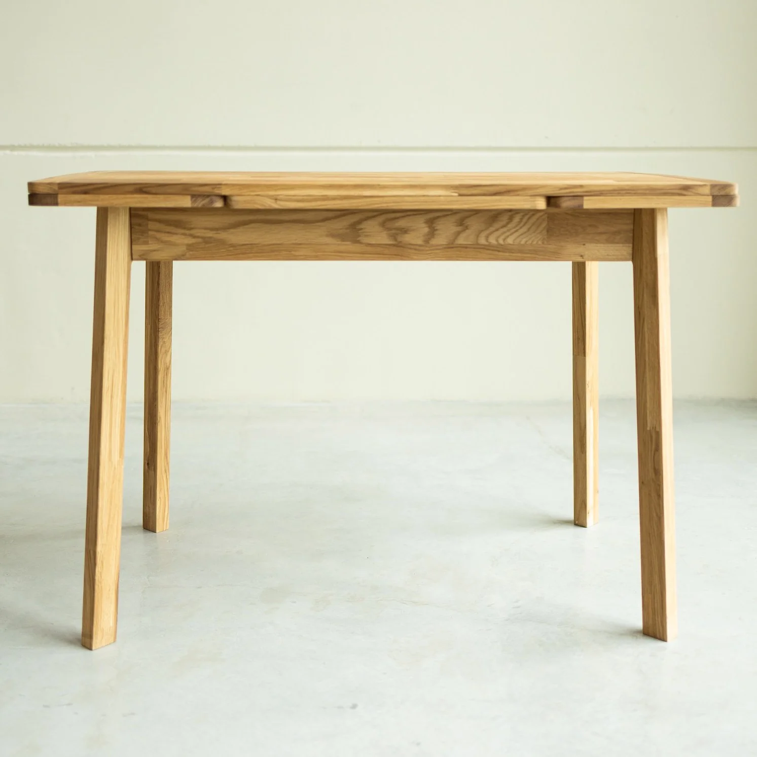 Table à manger extensible en chêne massif Mini 1 - NordicStory - Image 6