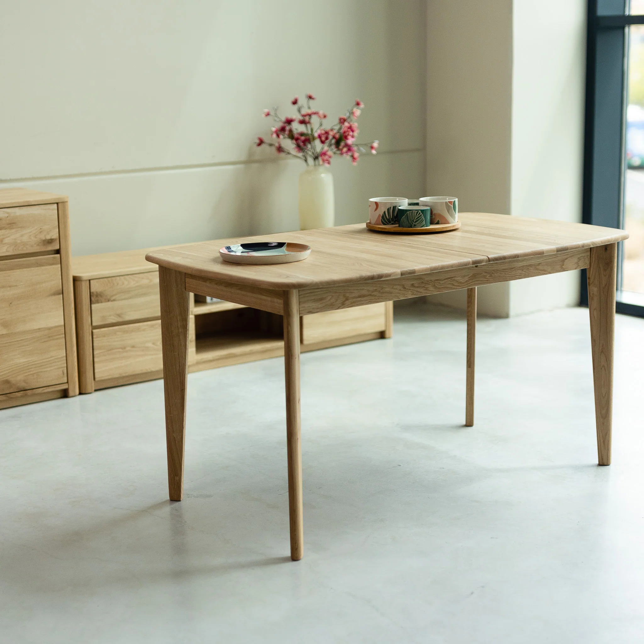 Table à manger extensible en bois massif de chêne Monty - NordicStory - Image 5