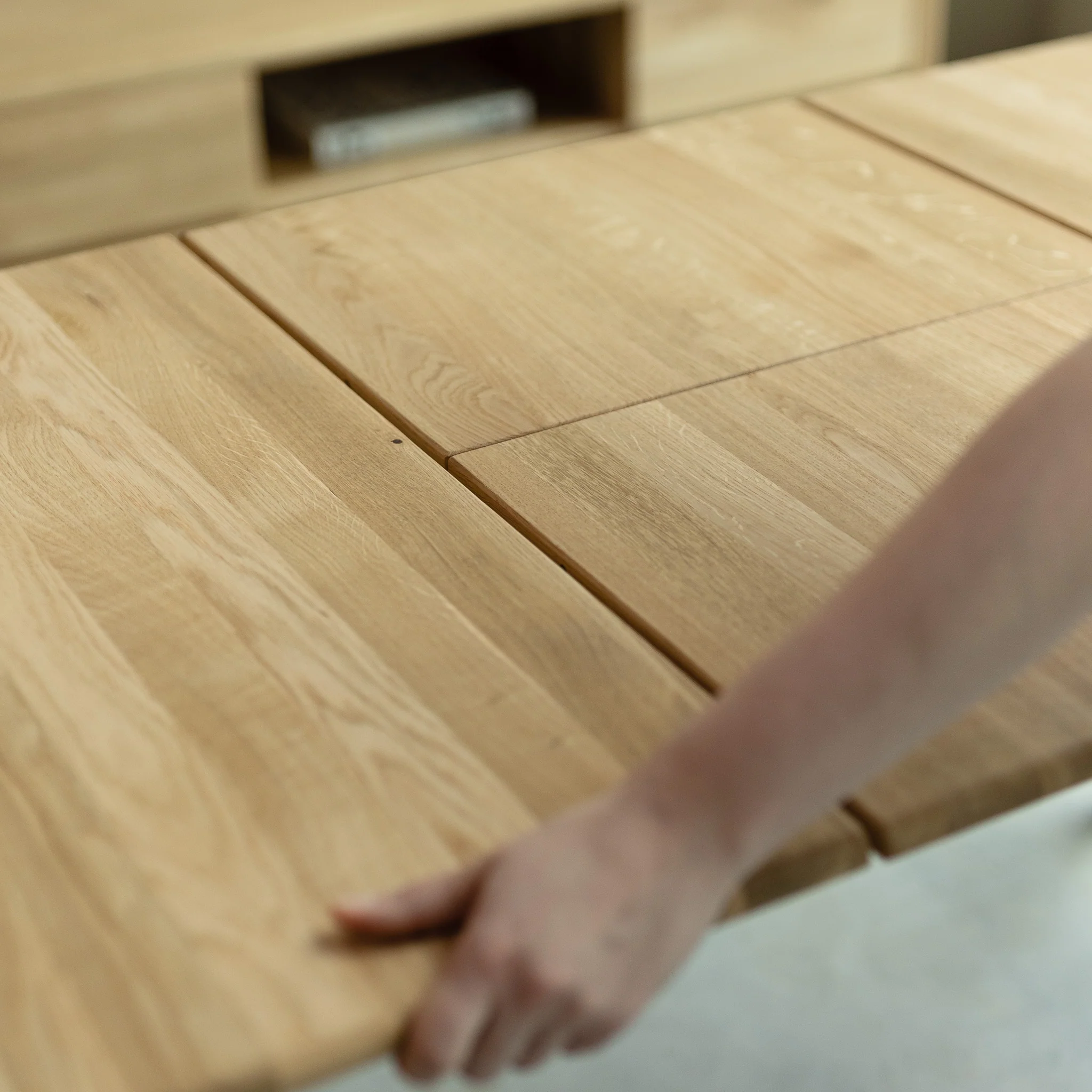 Table à manger extensible en bois massif de chêne Monty - NordicStory - Image 8