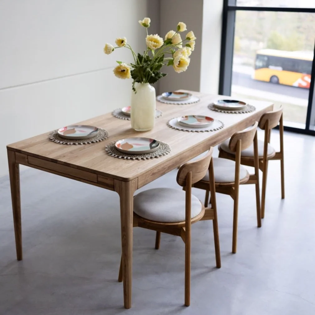 Table à manger extensible en bois massif de chêne Bergamo - NordicStory - Image 4