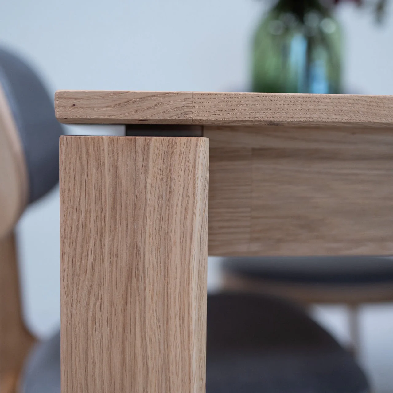 Table à manger en bois massif de chêne Krona - NordicStory - Image 3