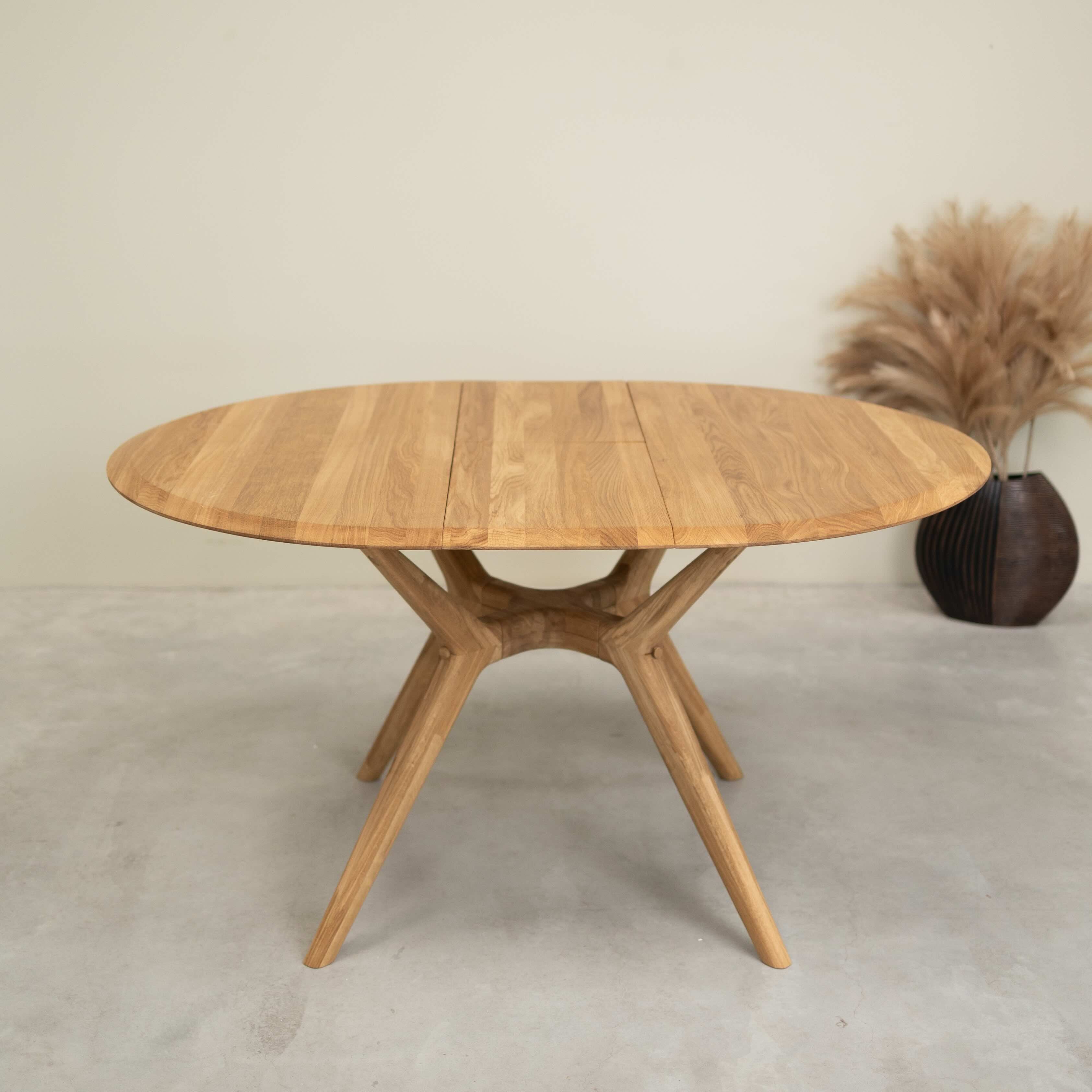 Table à manger ronde extensible en bois massif de chêne Carmen - NordicStory - Image 11