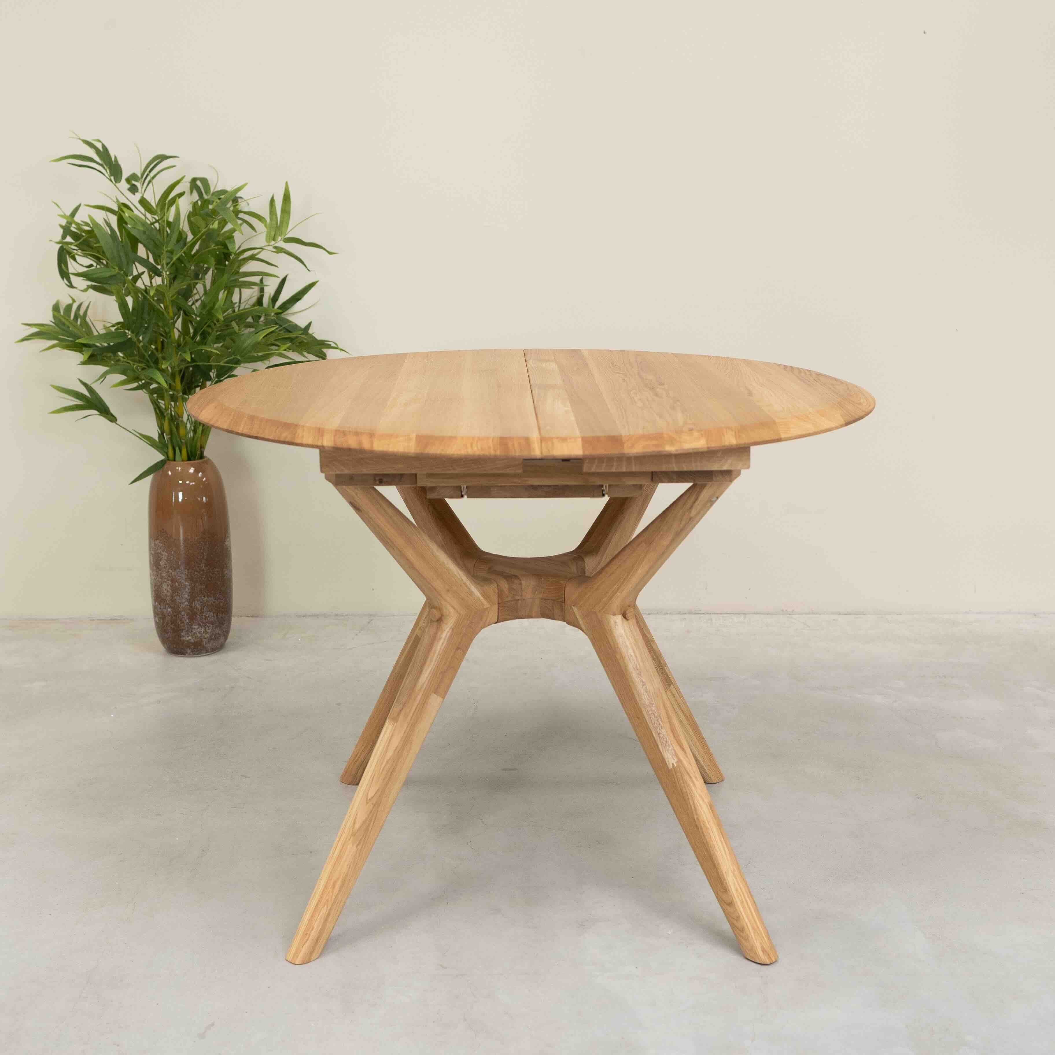 Table à manger ronde extensible en bois massif de chêne Carmen - NordicStory - Image 3