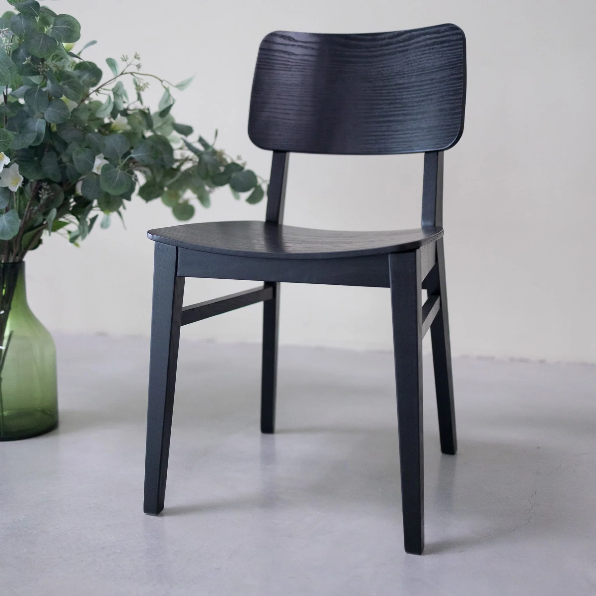 Chaise en bois massif de frêne Kodama - Lot de 2 ou 4 chaises - VESKOR - Image 5
