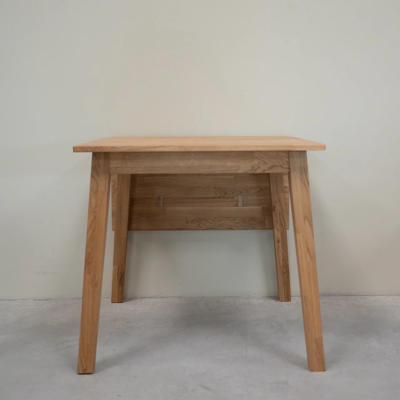 Table à manger extensible en bois massif de chêne Tomas - VESKOR - Image 3