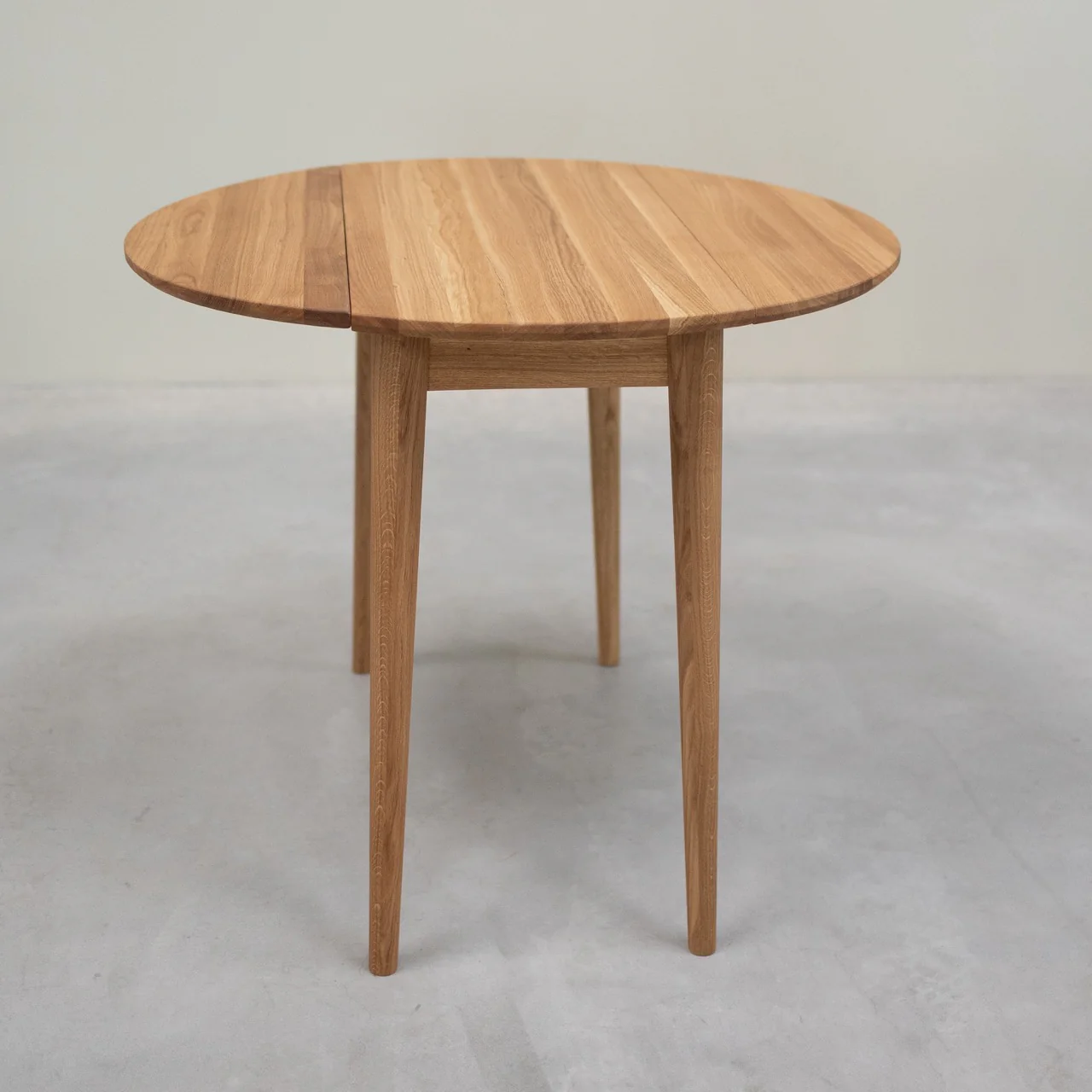 Table à manger ronde extensible en bois massif de chêne Luna - VESKOR - Image 5