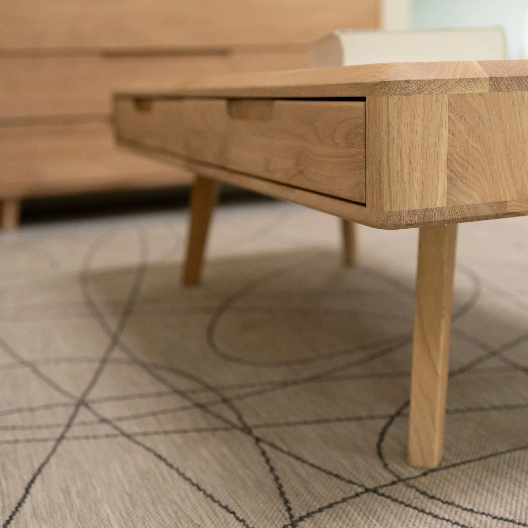 Table basse en bois massif Suède – VESKOR - Image 4