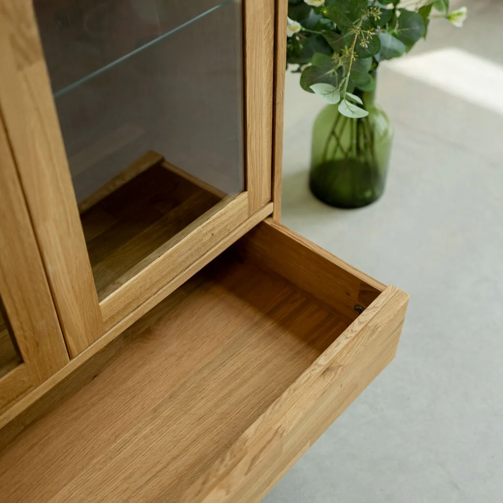 Vitrine en bois massif de chêne Malmo - VESKOR - Image 11