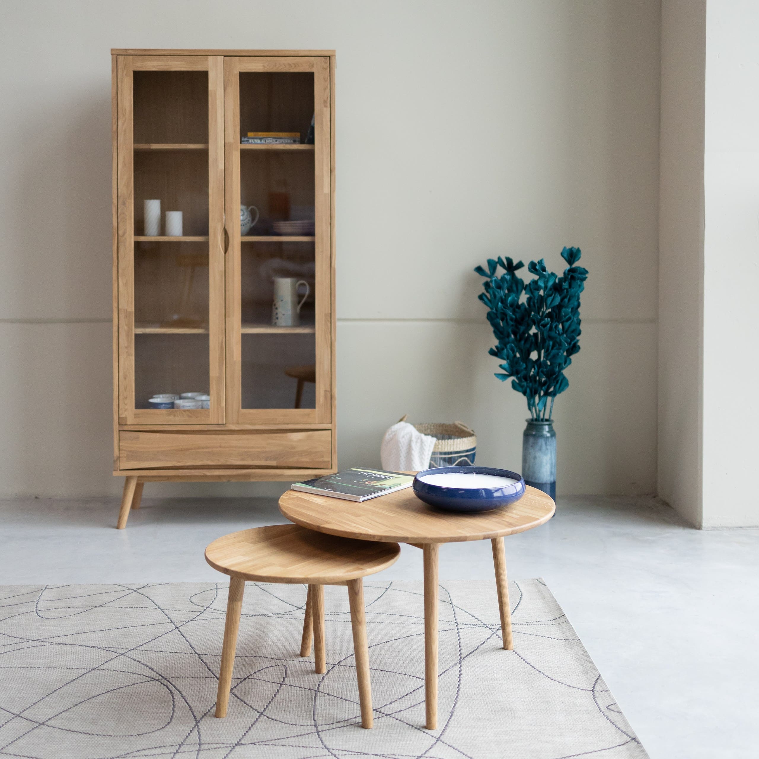 Vitrine en bois massif de chêne Malmo - VESKOR - Image 3